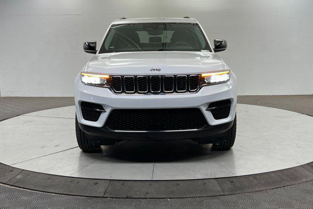 used 2023 Jeep Grand Cherokee car, priced at $32,000