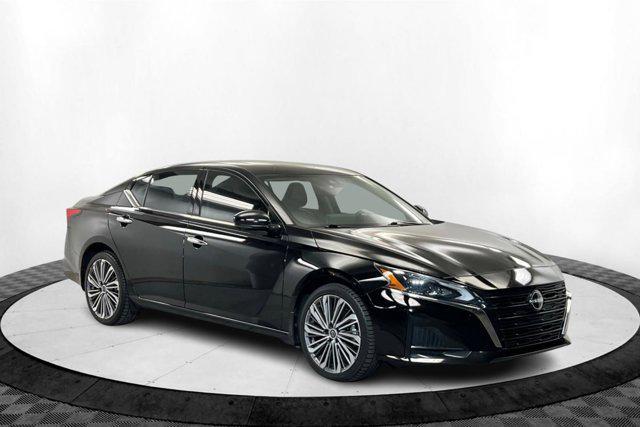 used 2023 Nissan Altima car, priced at $22,500