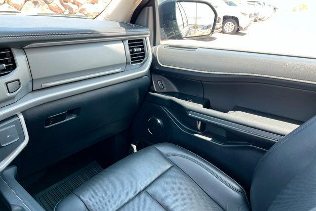 used 2024 Ford Expedition car, priced at $49,000