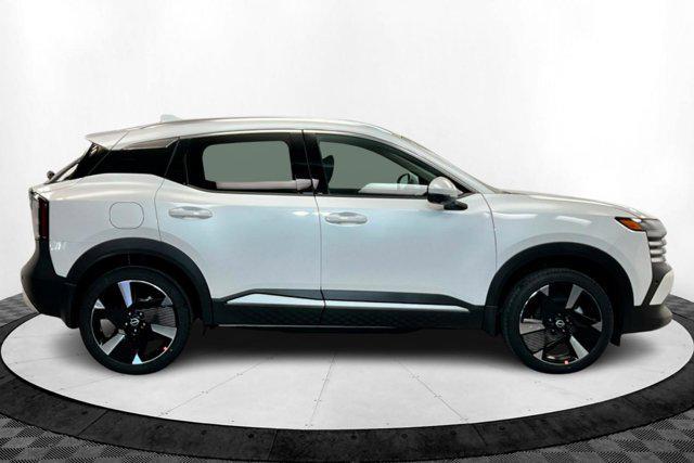 new 2025 Nissan Kicks car, priced at $28,980