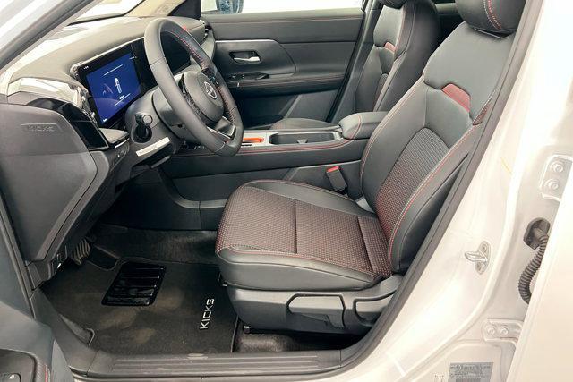 new 2025 Nissan Kicks car, priced at $28,980