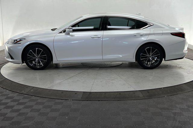 used 2022 Lexus ES 350 car, priced at $32,000