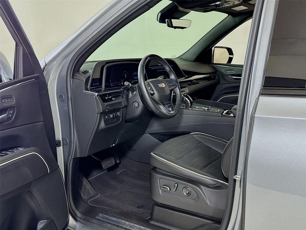 used 2024 Cadillac Escalade ESV car, priced at $85,799
