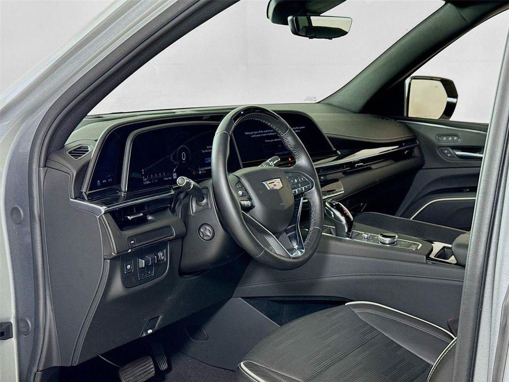 used 2024 Cadillac Escalade ESV car, priced at $85,799
