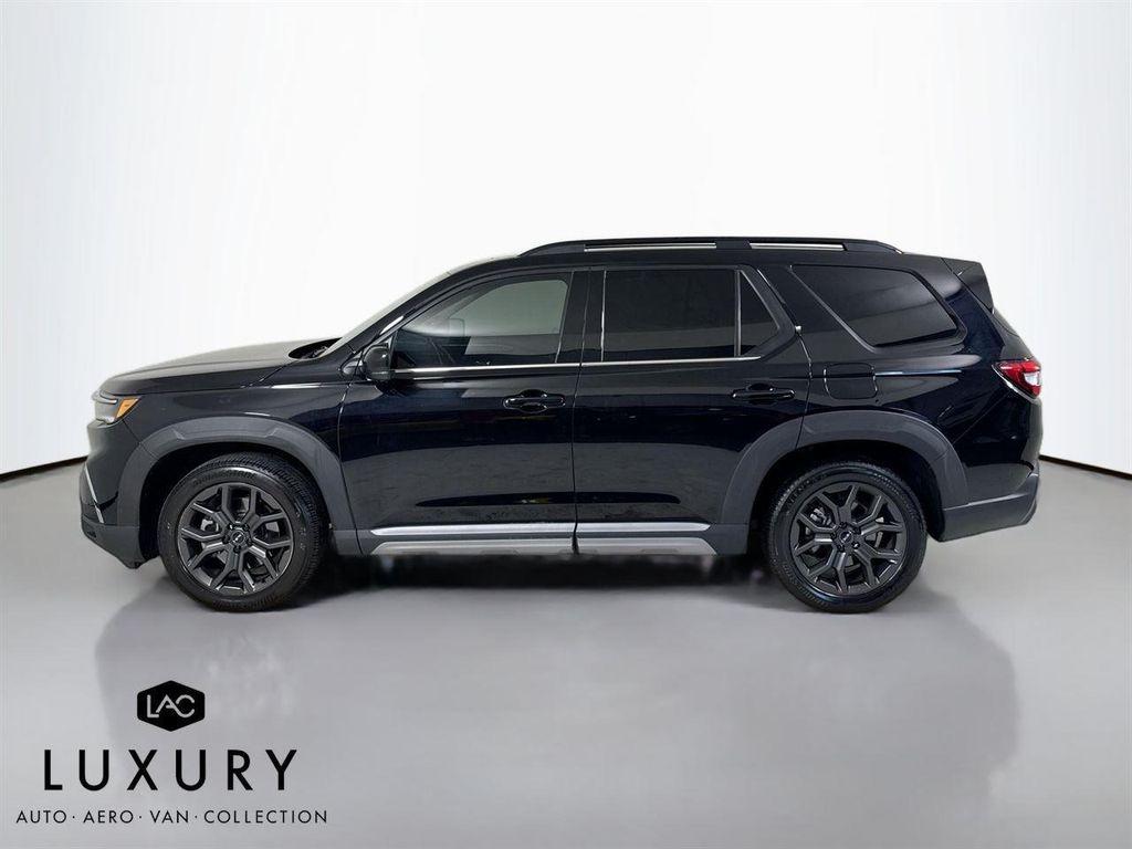 used 2024 Honda Pilot car, priced at $46,999