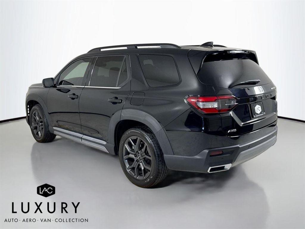 used 2024 Honda Pilot car, priced at $46,999