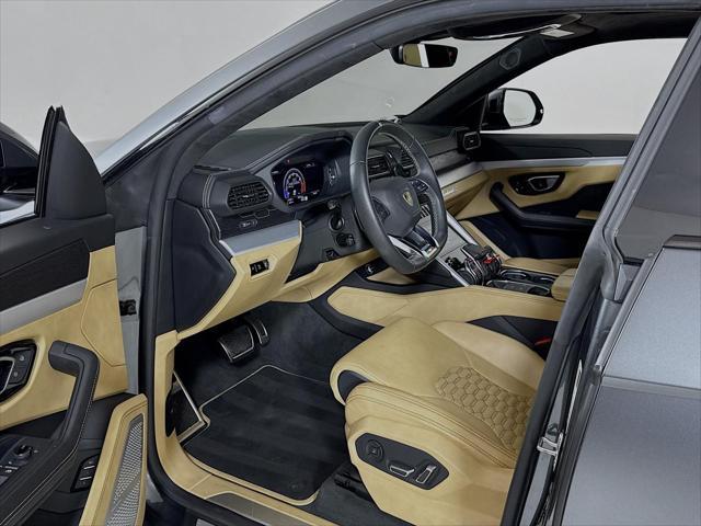 used 2019 Lamborghini Urus car, priced at $179,999