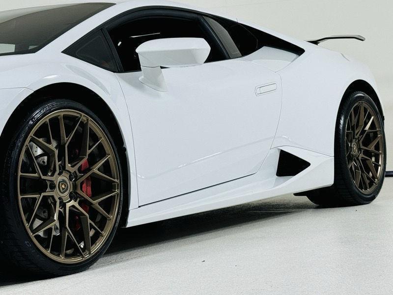 used 2019 Lamborghini Huracan car, priced at $214,999