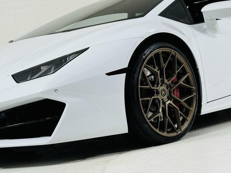 used 2019 Lamborghini Huracan car, priced at $214,999