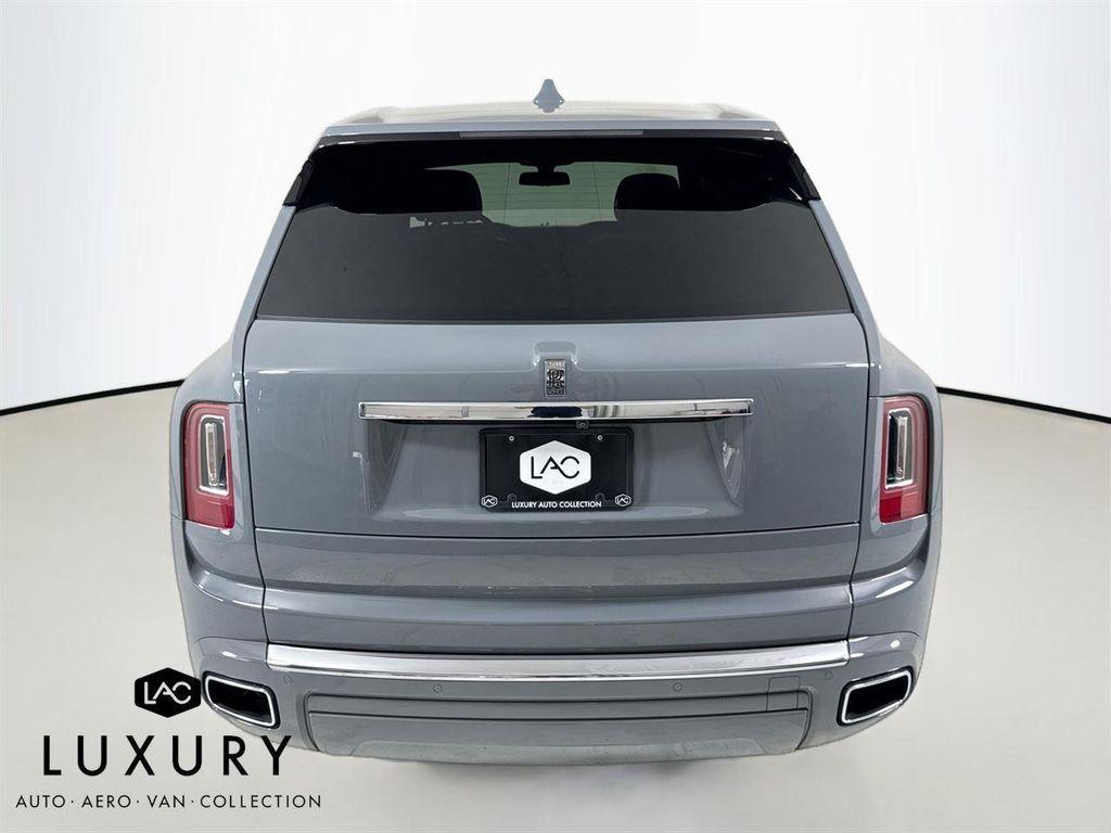 used 2023 Rolls-Royce Cullinan car, priced at $327,999