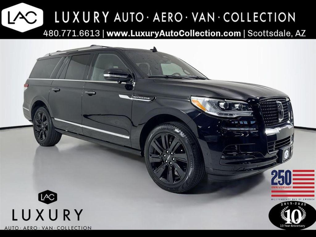 used 2024 Lincoln Navigator car, priced at $79,999