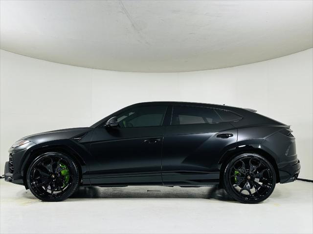 used 2022 Lamborghini Urus car, priced at $232,999