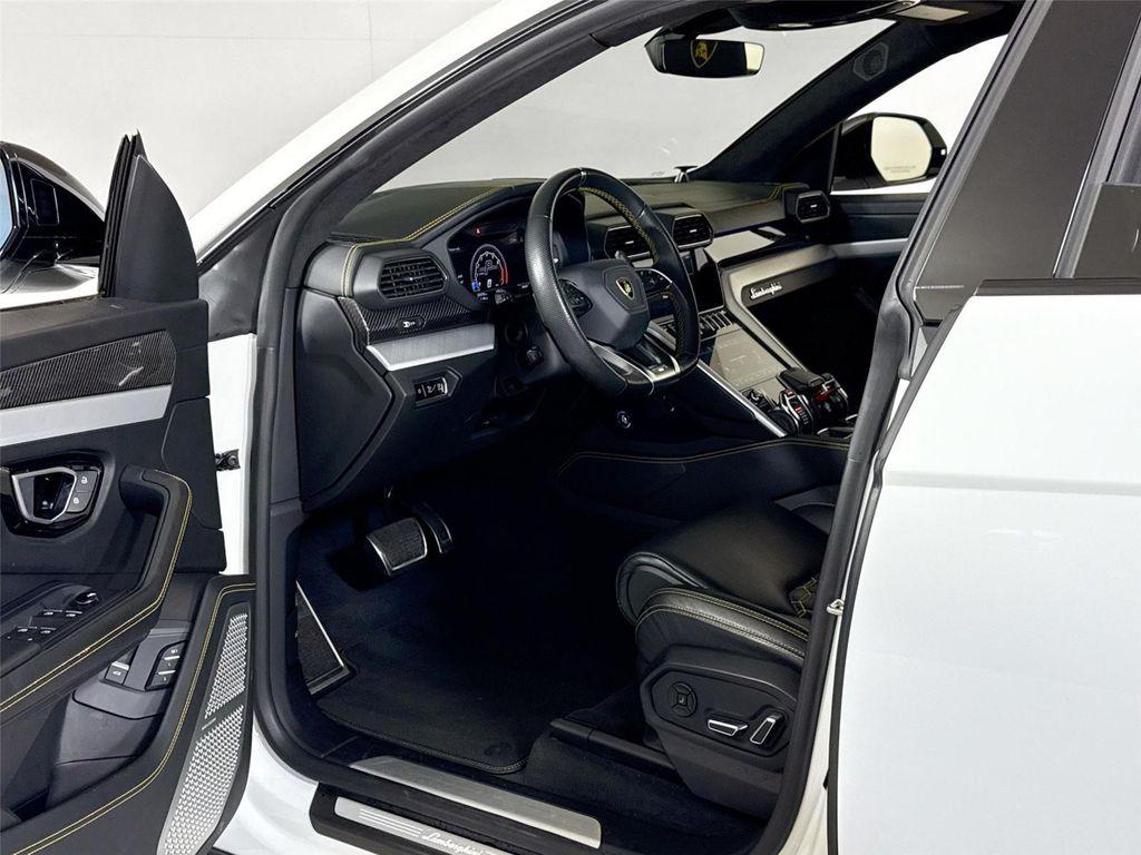 used 2020 Lamborghini Urus car