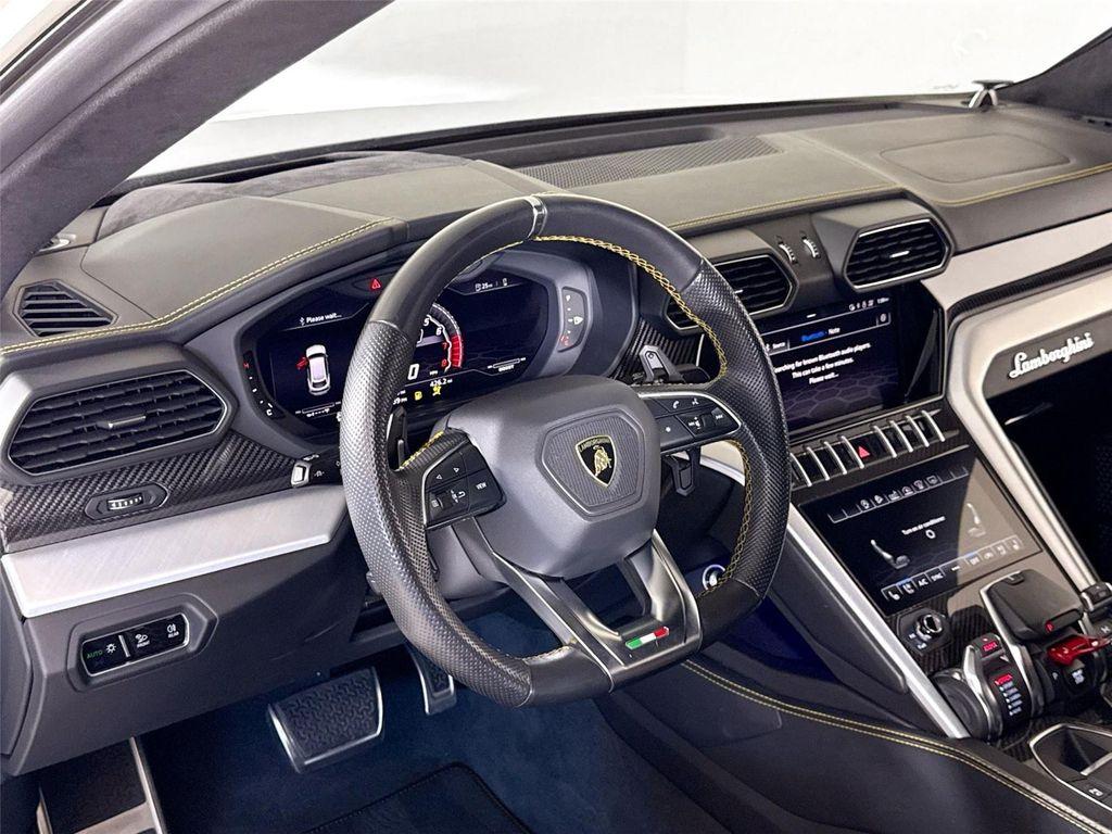 used 2020 Lamborghini Urus car