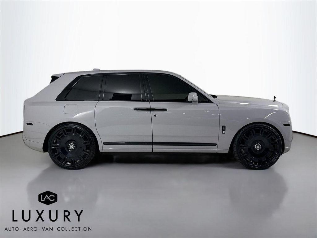 used 2022 Rolls-Royce Cullinan car, priced at $299,999