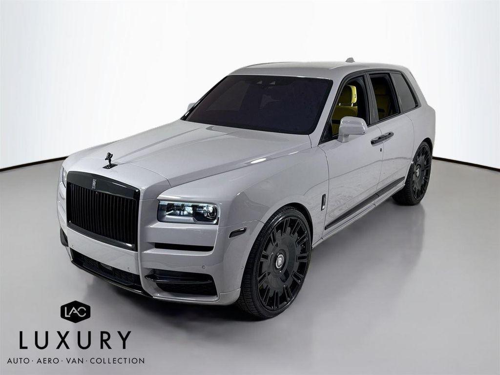 used 2022 Rolls-Royce Cullinan car, priced at $299,999