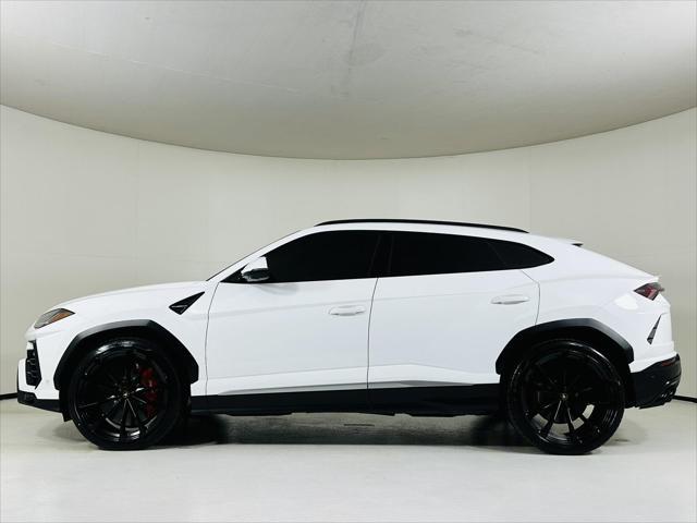 used 2020 Lamborghini Urus car, priced at $192,999