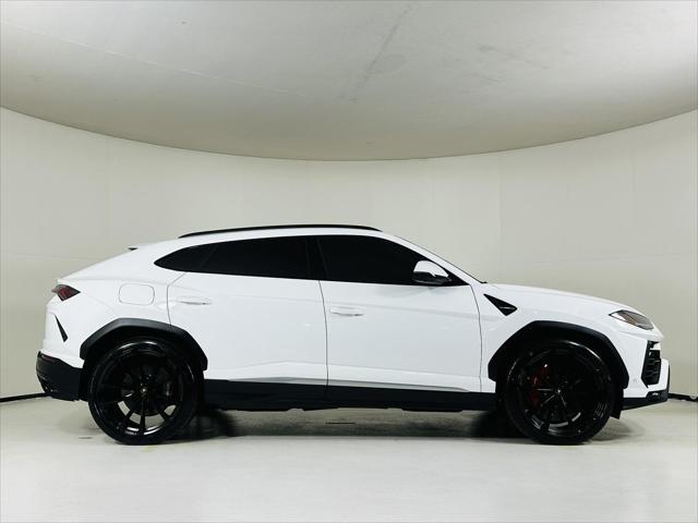 used 2020 Lamborghini Urus car, priced at $192,999