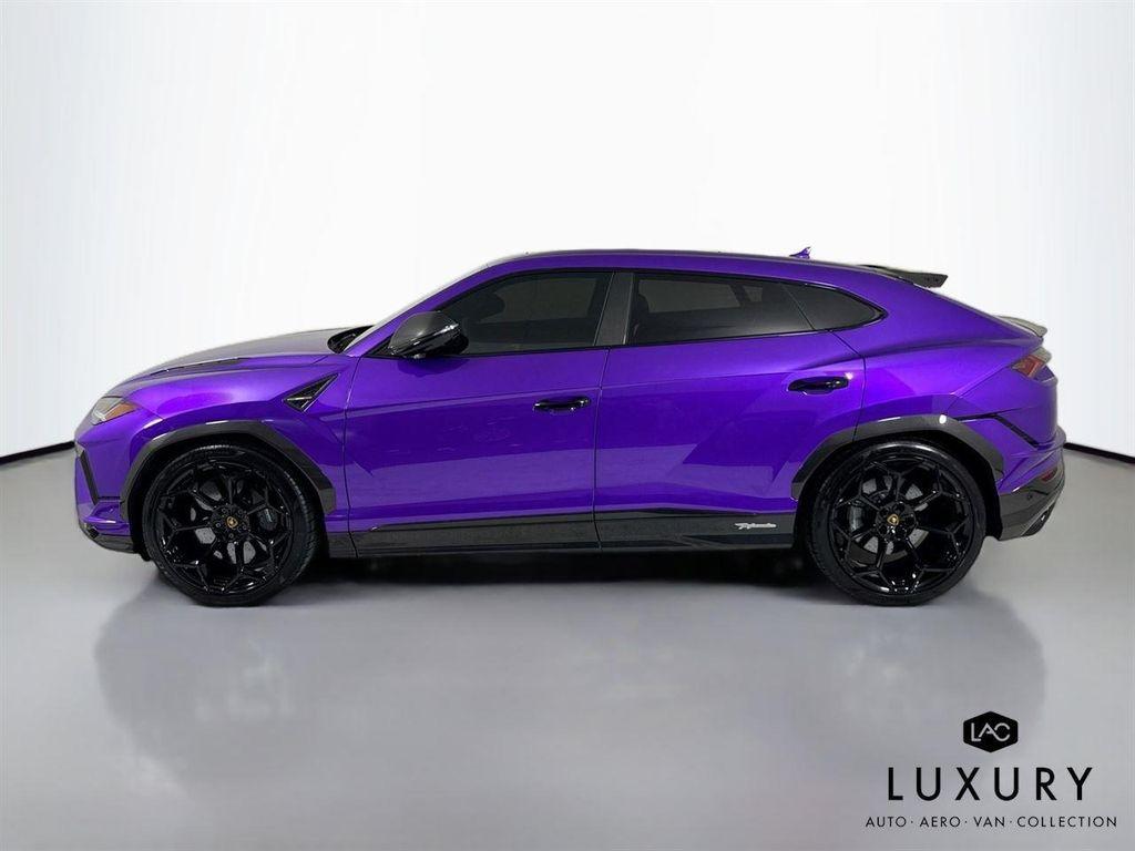 used 2024 Lamborghini Urus car, priced at $318,999