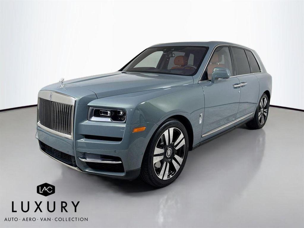 used 2023 Rolls-Royce Cullinan car, priced at $333,999