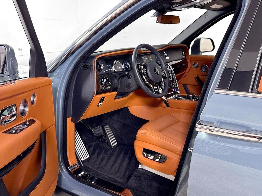 used 2023 Rolls-Royce Cullinan car, priced at $333,999