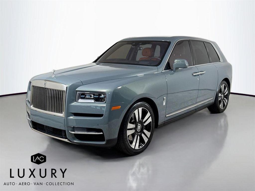 used 2023 Rolls-Royce Cullinan car, priced at $333,999
