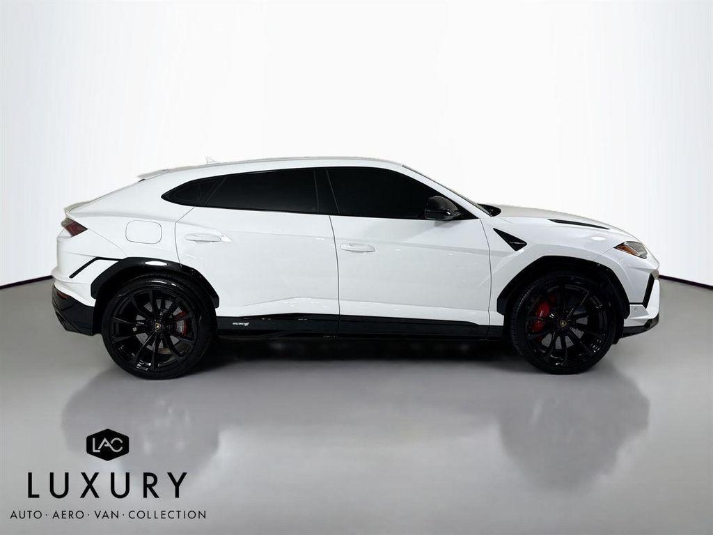 used 2024 Lamborghini Urus car, priced at $268,999