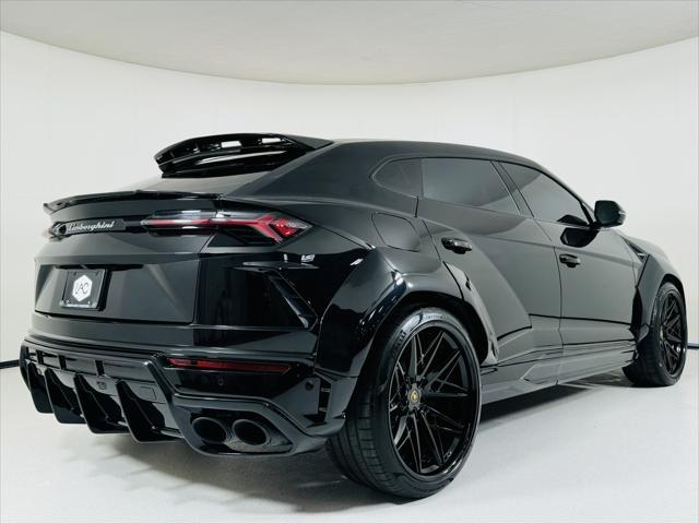 used 2022 Lamborghini Urus car, priced at $269,995