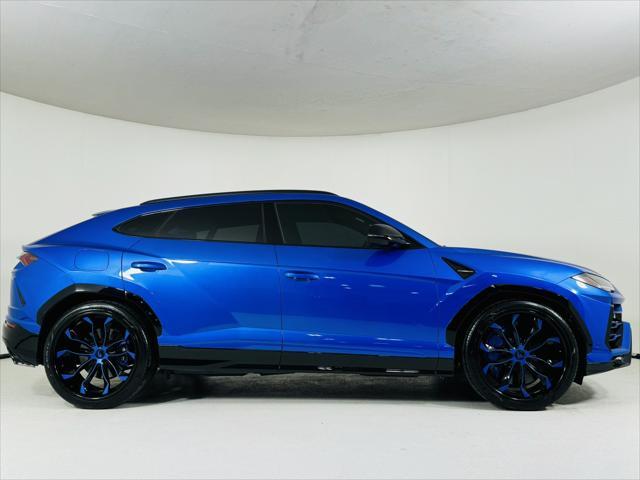 used 2019 Lamborghini Urus car, priced at $169,999