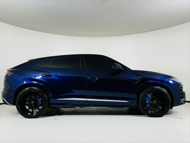 used 2020 Lamborghini Urus car, priced at $163,995