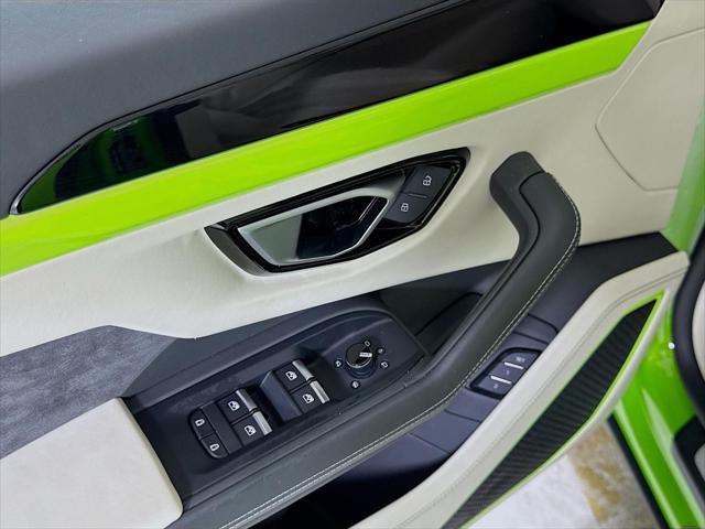 used 2022 Lamborghini Urus car, priced at $259,999