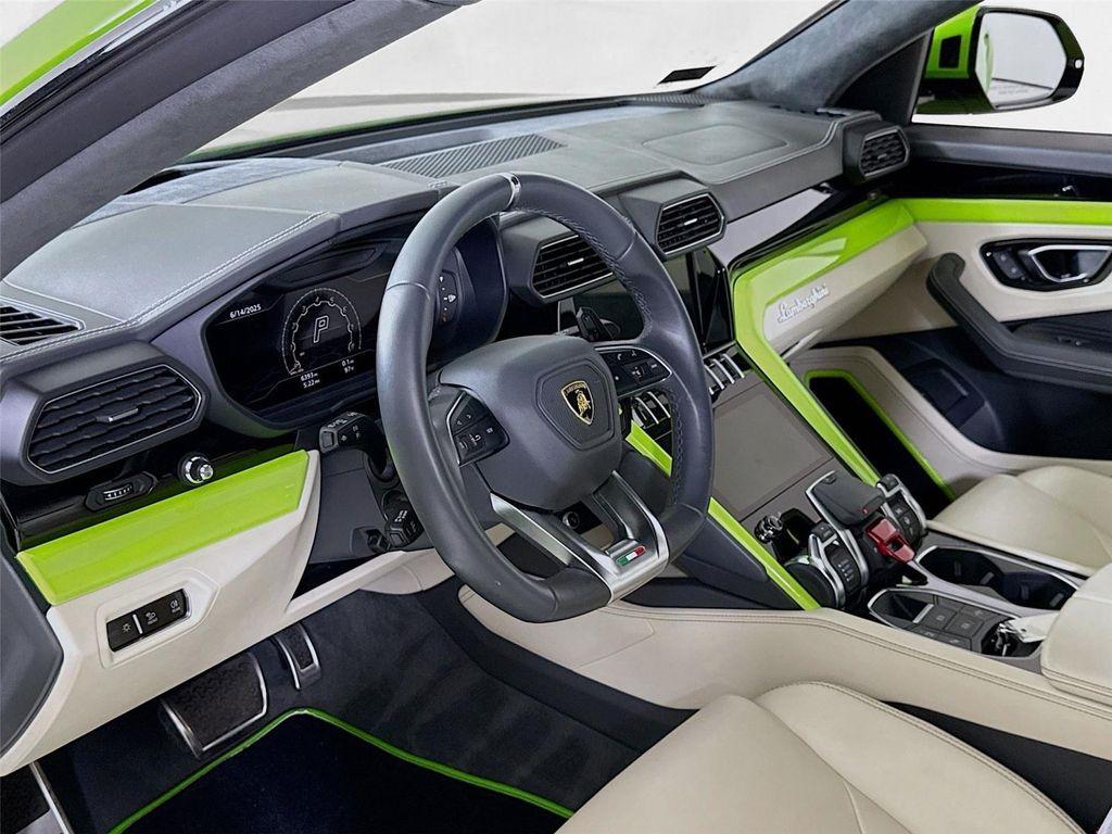 used 2022 Lamborghini Urus car, priced at $247,999