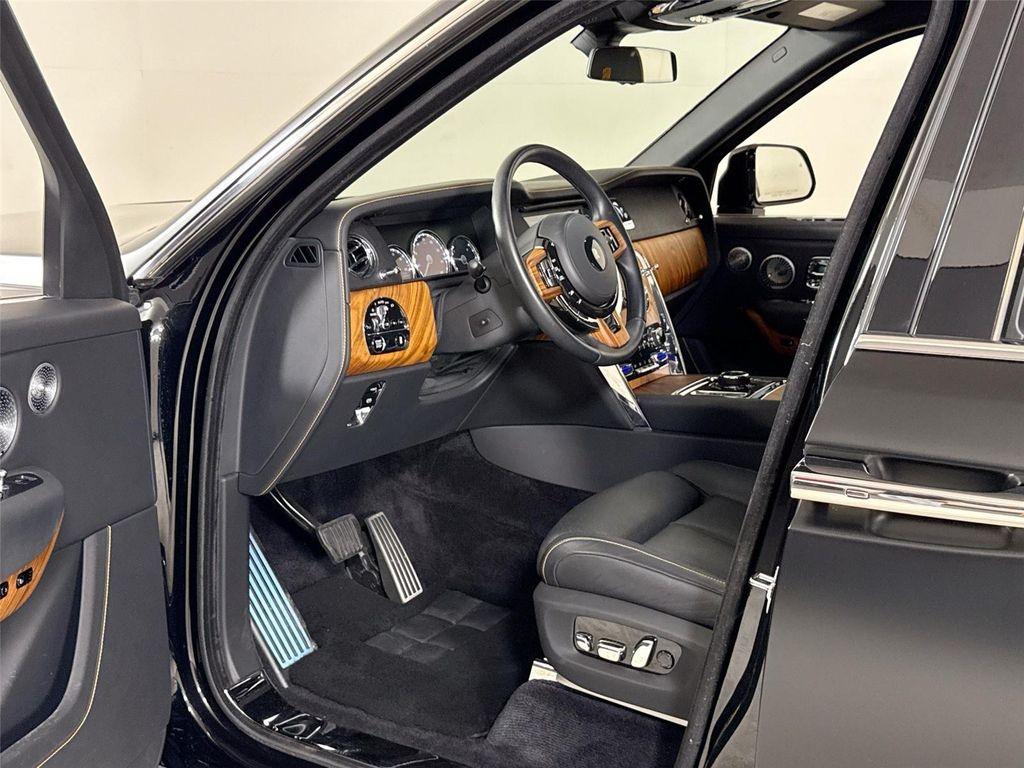 used 2021 Rolls-Royce Cullinan car