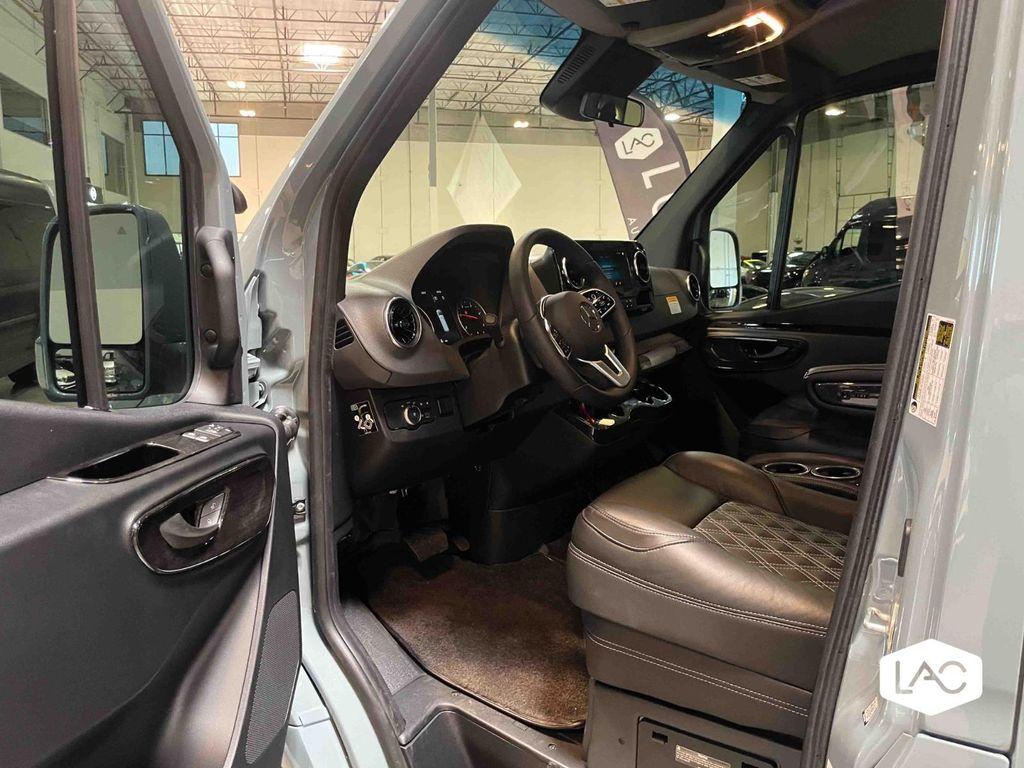 used 2023 Mercedes-Benz Sprinter 2500 car