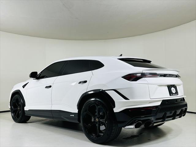 used 2023 Lamborghini Urus car, priced at $253,999