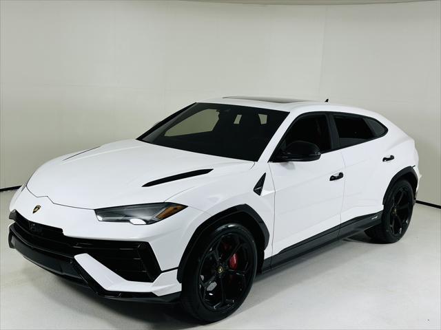 used 2023 Lamborghini Urus car, priced at $253,999