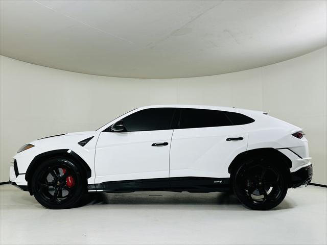 used 2023 Lamborghini Urus car, priced at $253,999