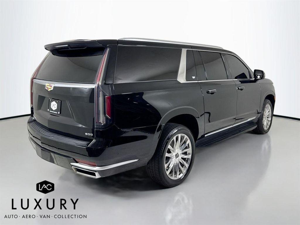 used 2022 Cadillac Escalade ESV car, priced at $59,999