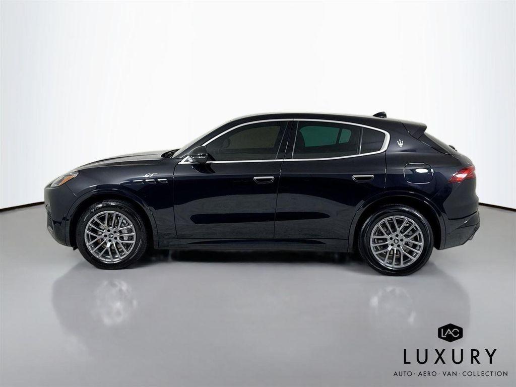 used 2024 Maserati Grecale car, priced at $39,999