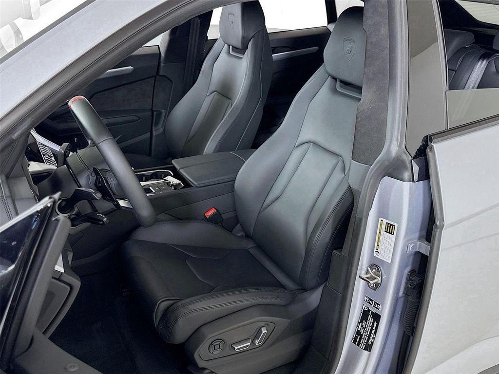 used 2024 Lamborghini Urus car, priced at $259,999