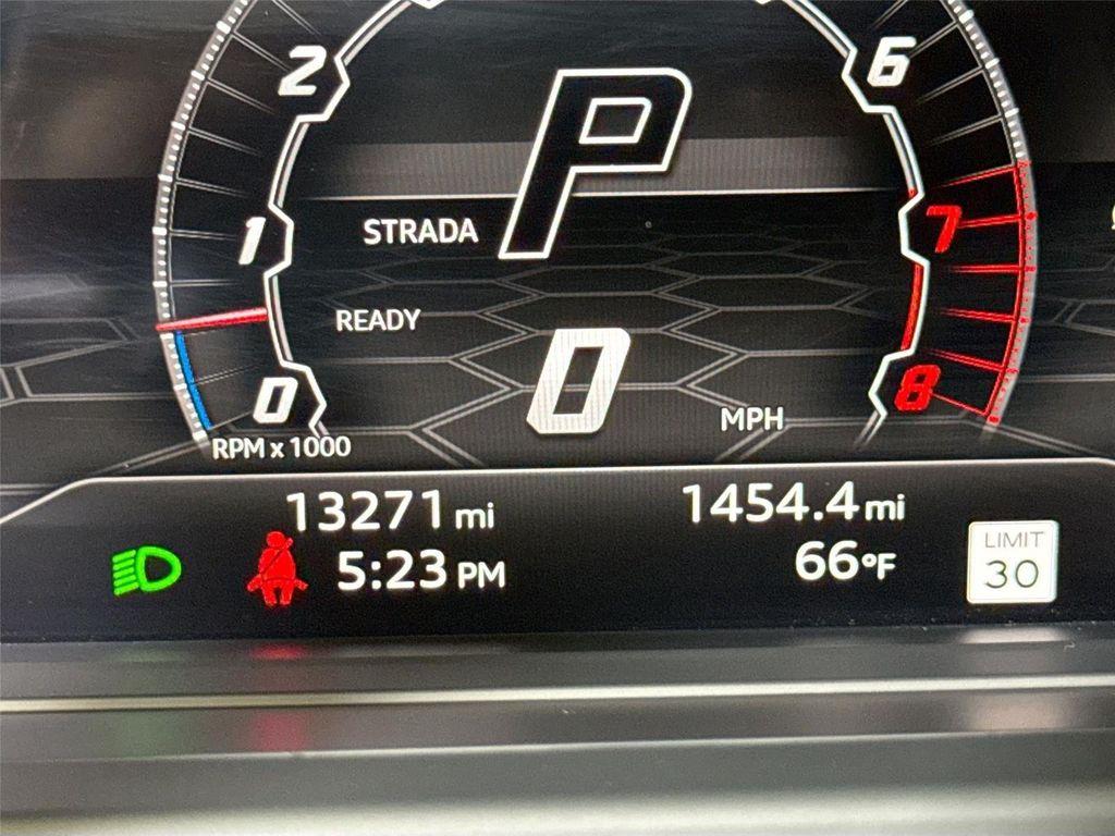 used 2022 Lamborghini Urus car, priced at $228,999