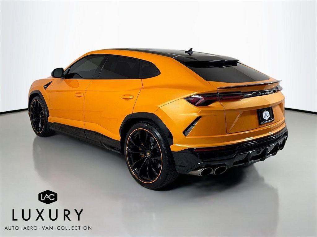 used 2022 Lamborghini Urus car, priced at $228,999