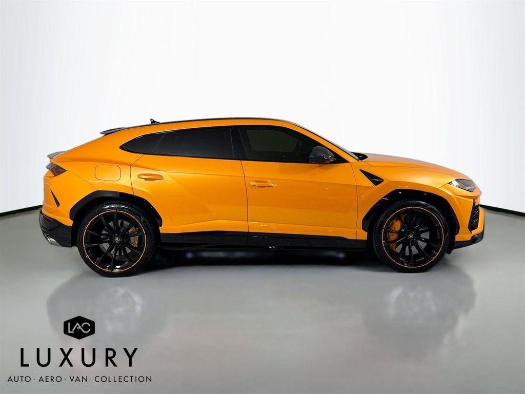 used 2022 Lamborghini Urus car, priced at $228,999