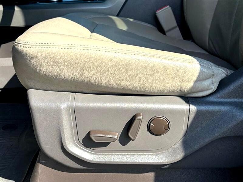 used 2020 Ford Expedition car, priced at $30,988