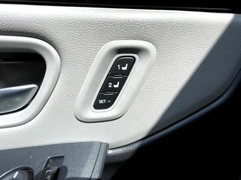 used 2025 Honda Pilot car, priced at $44,966