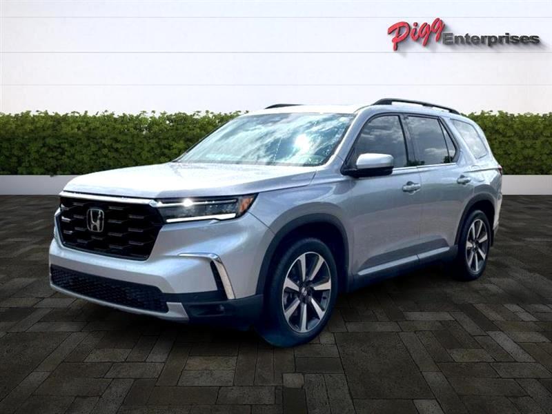 used 2025 Honda Pilot car, priced at $44,966