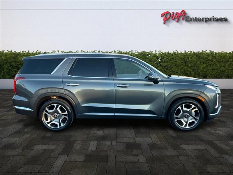 used 2024 Hyundai Palisade car, priced at $40,933