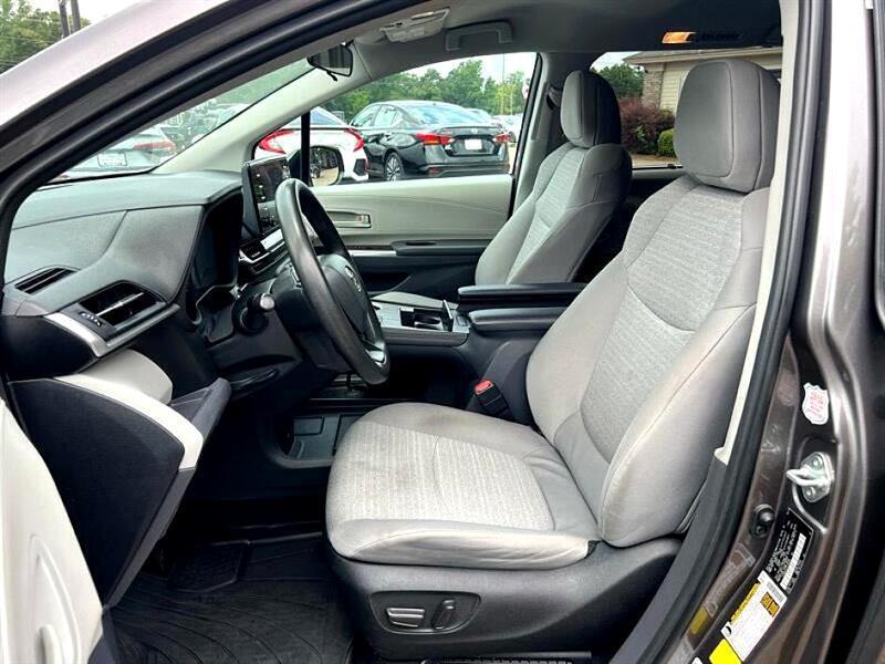 used 2023 Toyota Sienna car, priced at $38,466