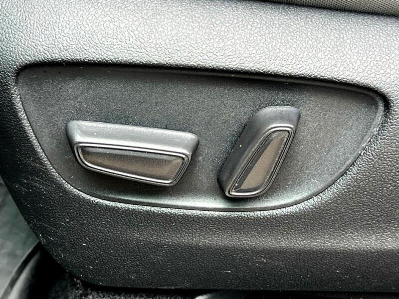used 2023 Toyota Sienna car, priced at $38,466