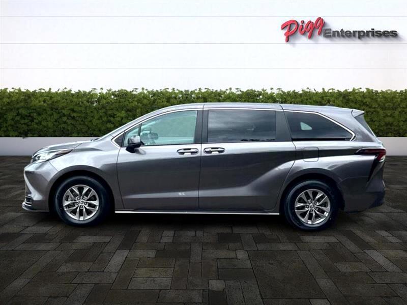 used 2023 Toyota Sienna car, priced at $38,466
